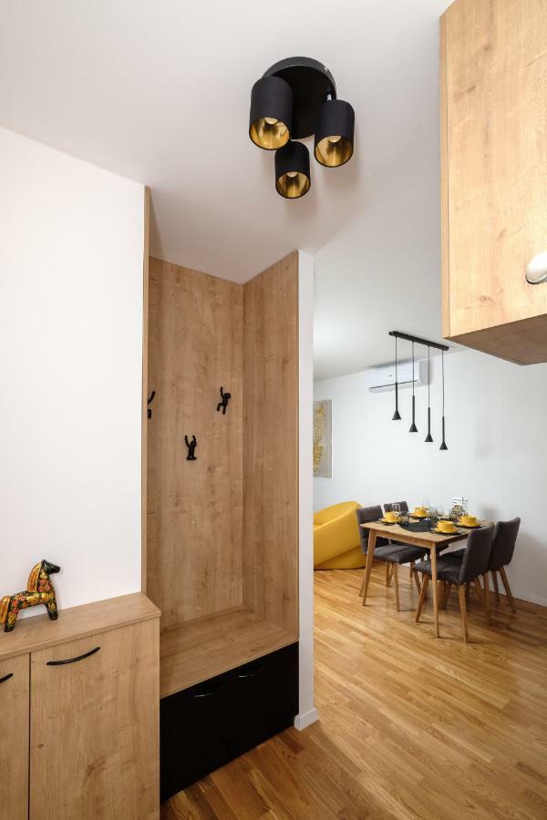 Studio Apartman Krila Wings- Parking In Garage Zagreb Exterior photo